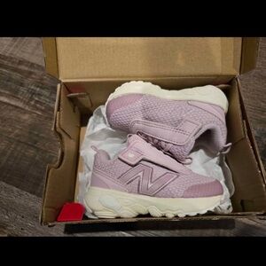 New Balance Kids' Lavender and Cream Sneakers